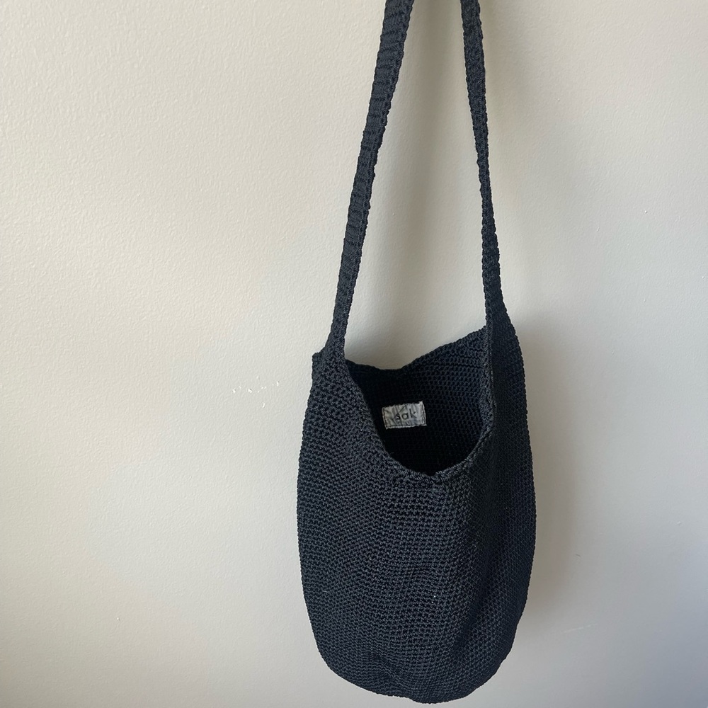 BLACK THE SAK CROCHET HOBO BAG // EUC